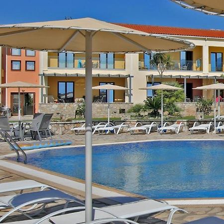 Oasis By The Sea Aparthotel Chiliadou  Exteriör bild
