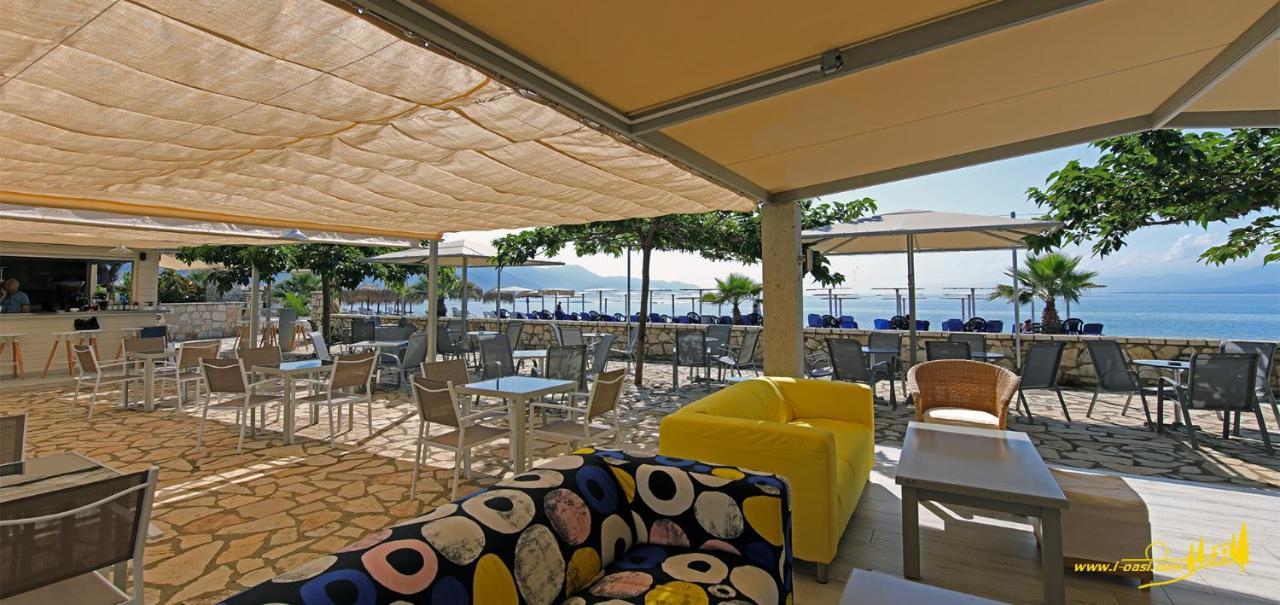Oasis By The Sea Aparthotel Chiliadou  Exteriör bild