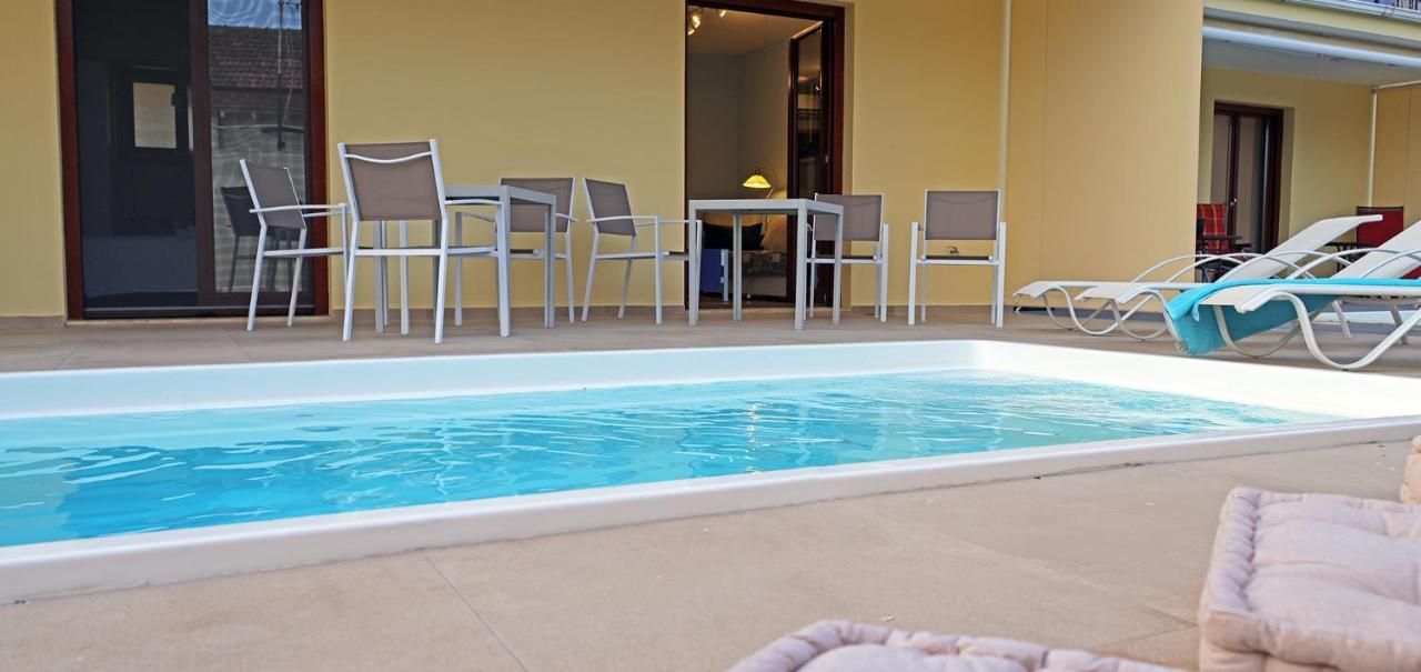 Oasis By The Sea Aparthotel Chiliadou  Exteriör bild